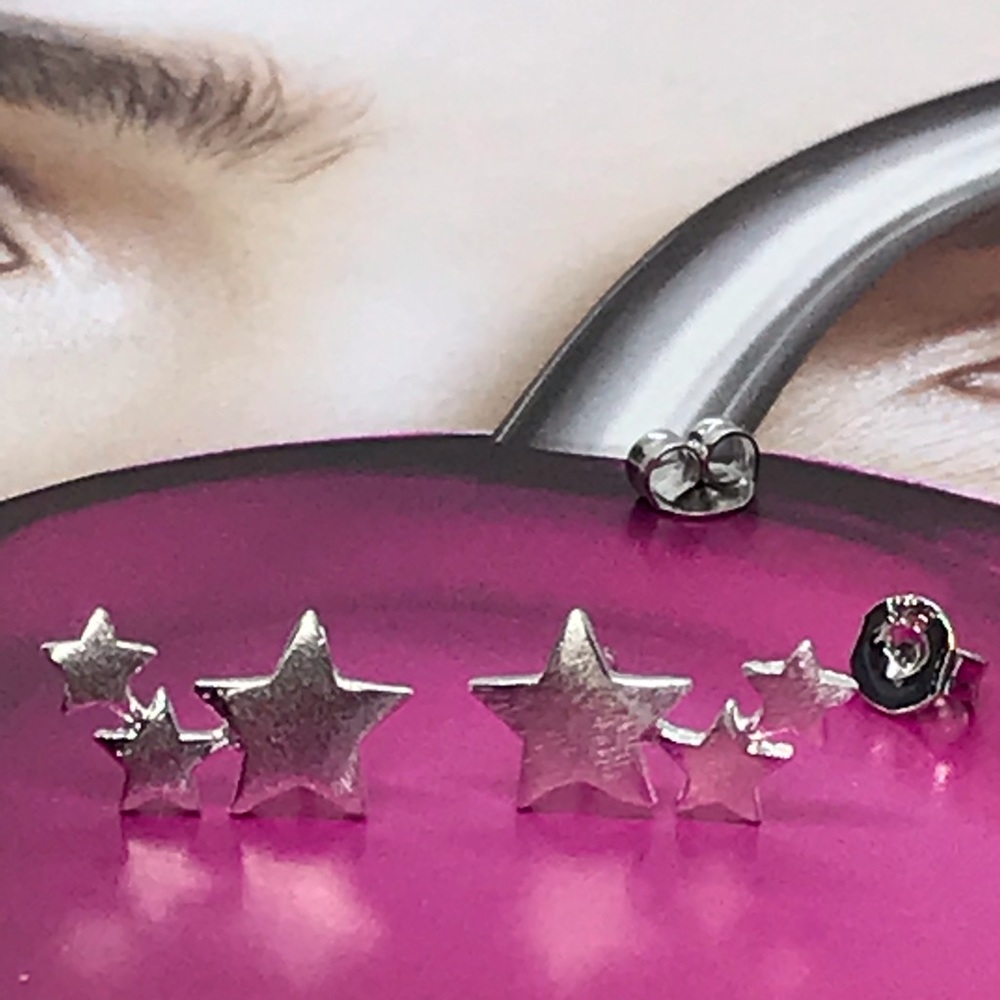 Sterling Silver 925 Star 💫 Earrings - Picture 3 of 5